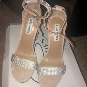 High heel sandals